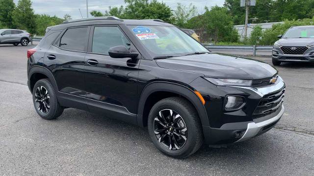 Certified 2023 Chevrolet TrailBlazer LT AWD/4WD image 2
