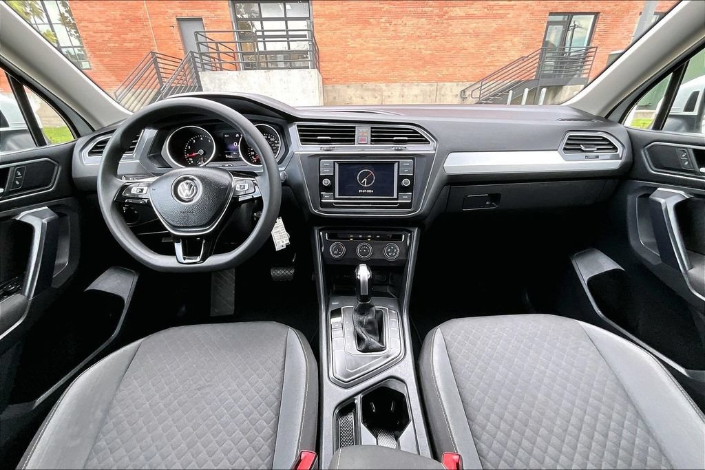 Used 2021 Volkswagen Tiguan S FWD image 16