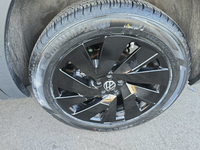 Used 2024 Volkswagen Atlas SE FWD image 23