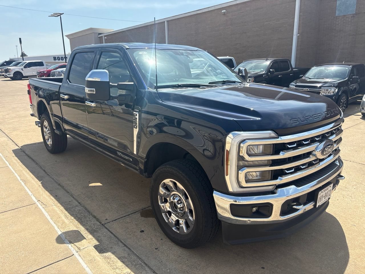 Certified 2024 Ford F250 Lariat w/ Lariat Ultimate Package AWD/4WD image 5