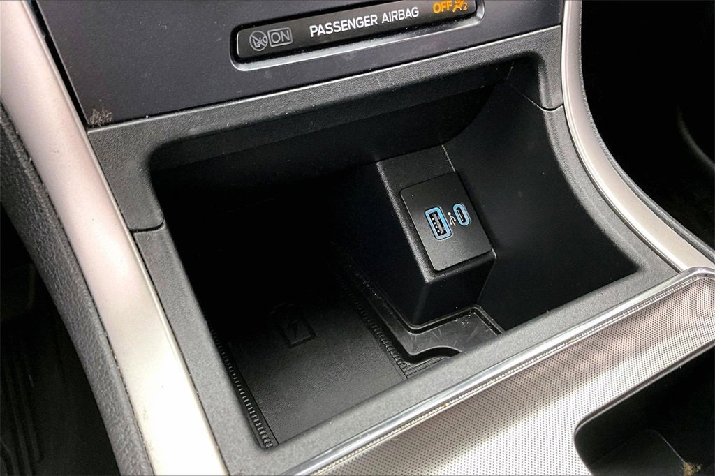 Used 2022 Ford Edge SEL w/ Convenience Package image 32