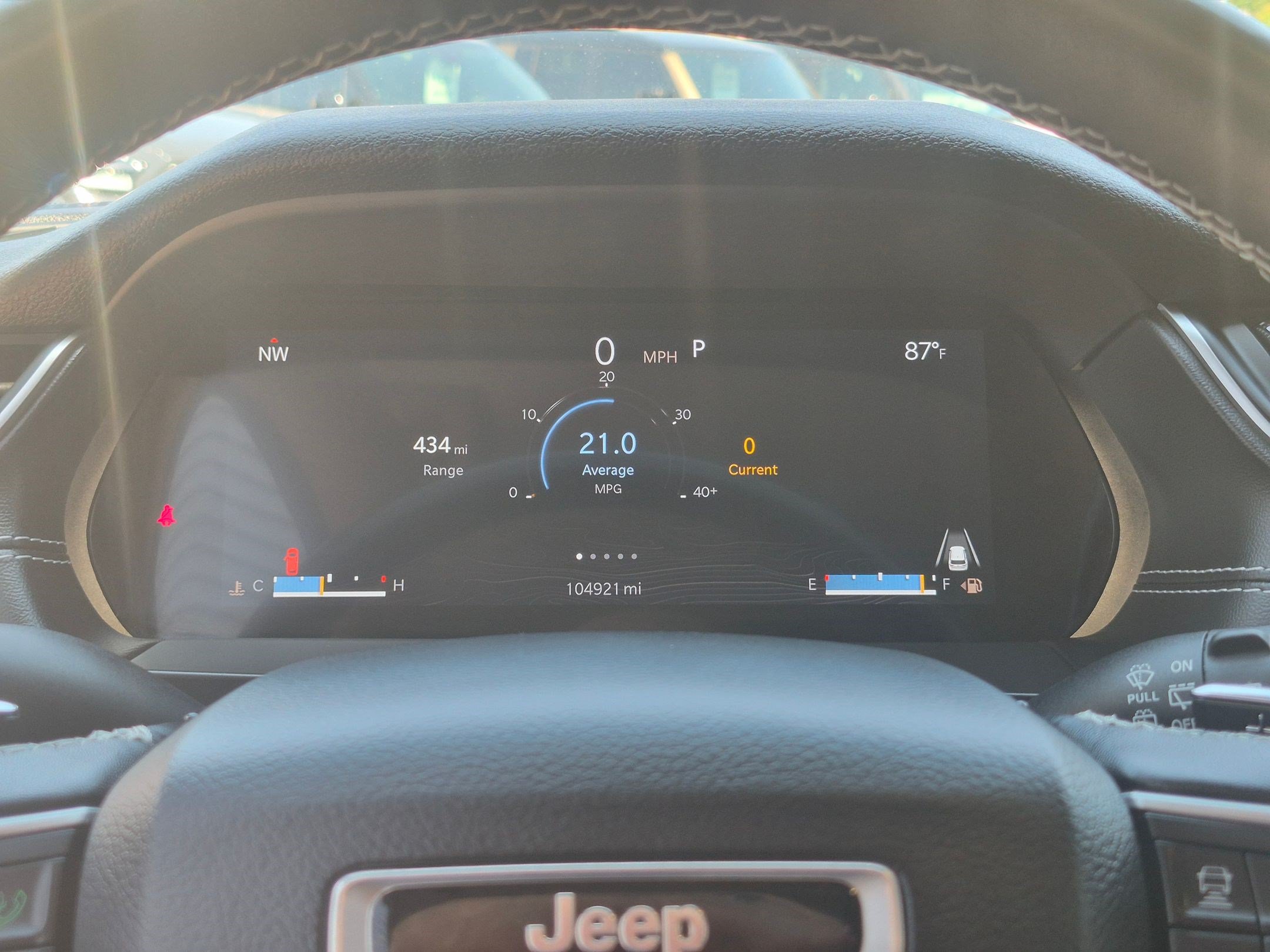 Used 2022 Jeep Grand Cherokee Laredo w/ Luxury Tech Group I AWD/4WD image 20