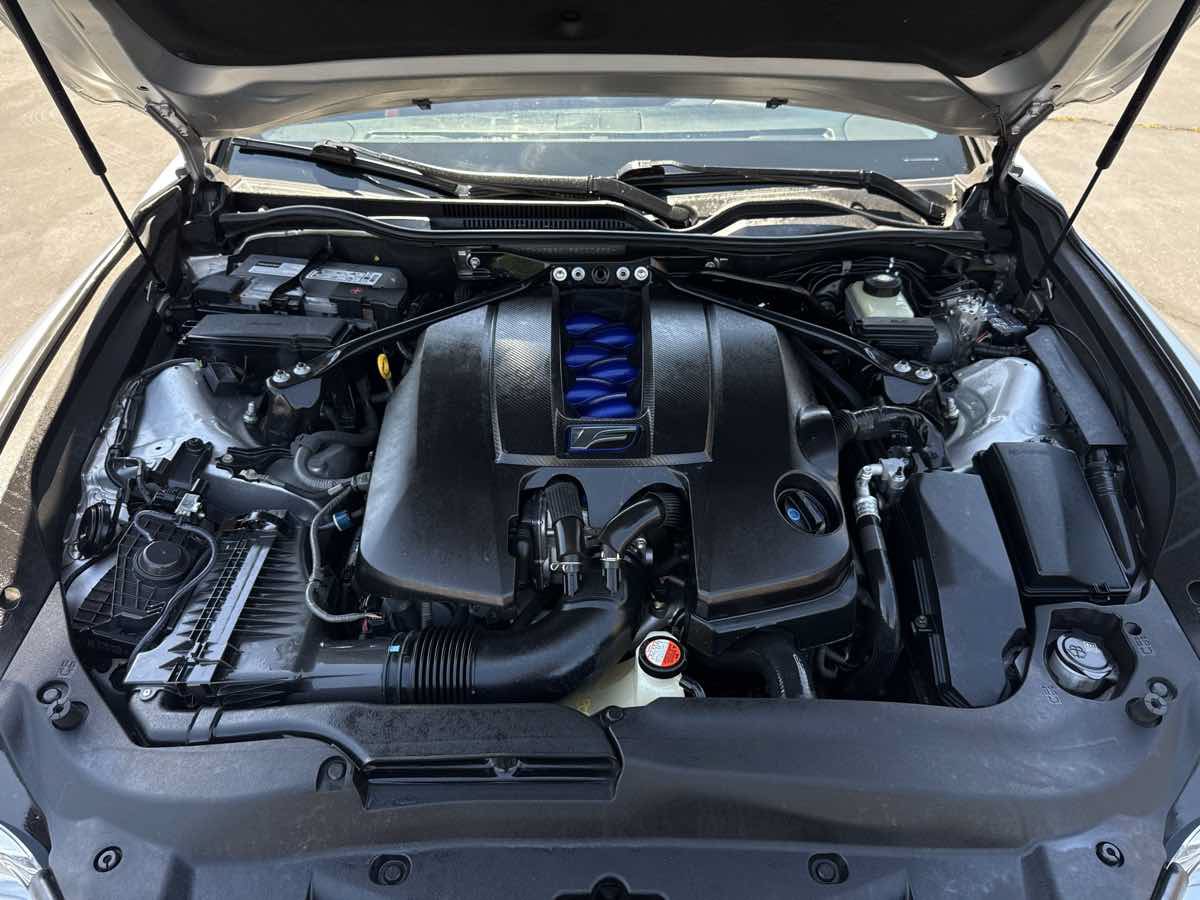 Used 2015 Lexus RC F w/ Premium Package RWD image 10