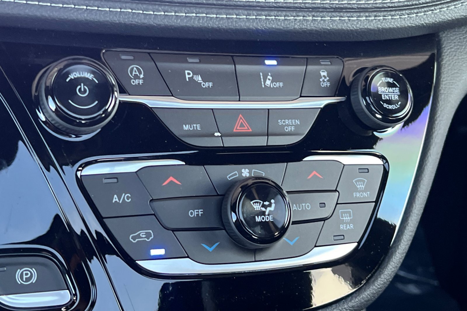 New 2026 Chrysler Pacifica Limited w/ S Appearance Package image 20