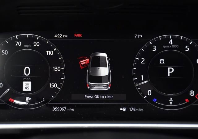 Used 2019 Land Rover Range Rover image 10