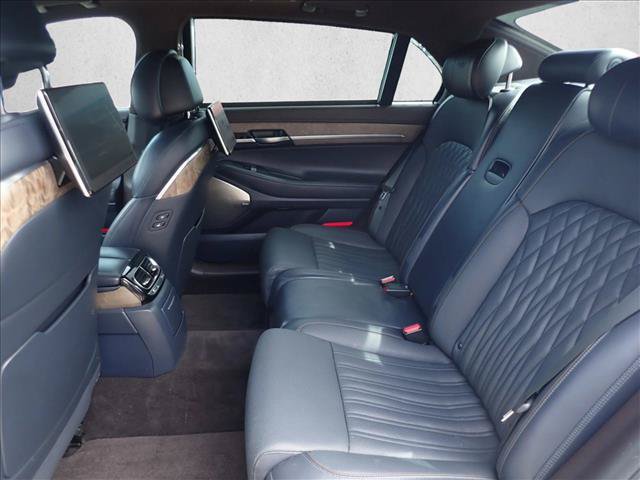 Used 2021 Genesis G90 5.0 Ultimate RWD image 8