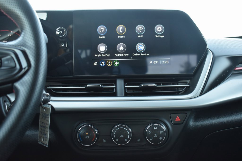 Certified 2024 Chevrolet Trax RS w/ Driver Confidence Package image 18