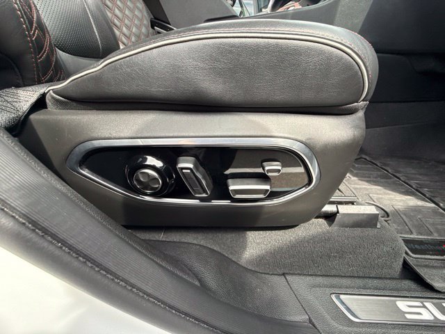 Used 2022 Jeep Grand Cherokee Summit w/ Luxury Tech Group V AWD/4WD image 34