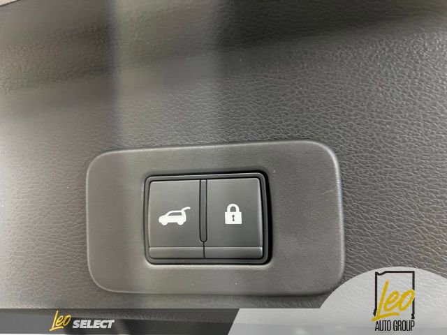 Used 2023 GMC Acadia Denali AWD/4WD image 16