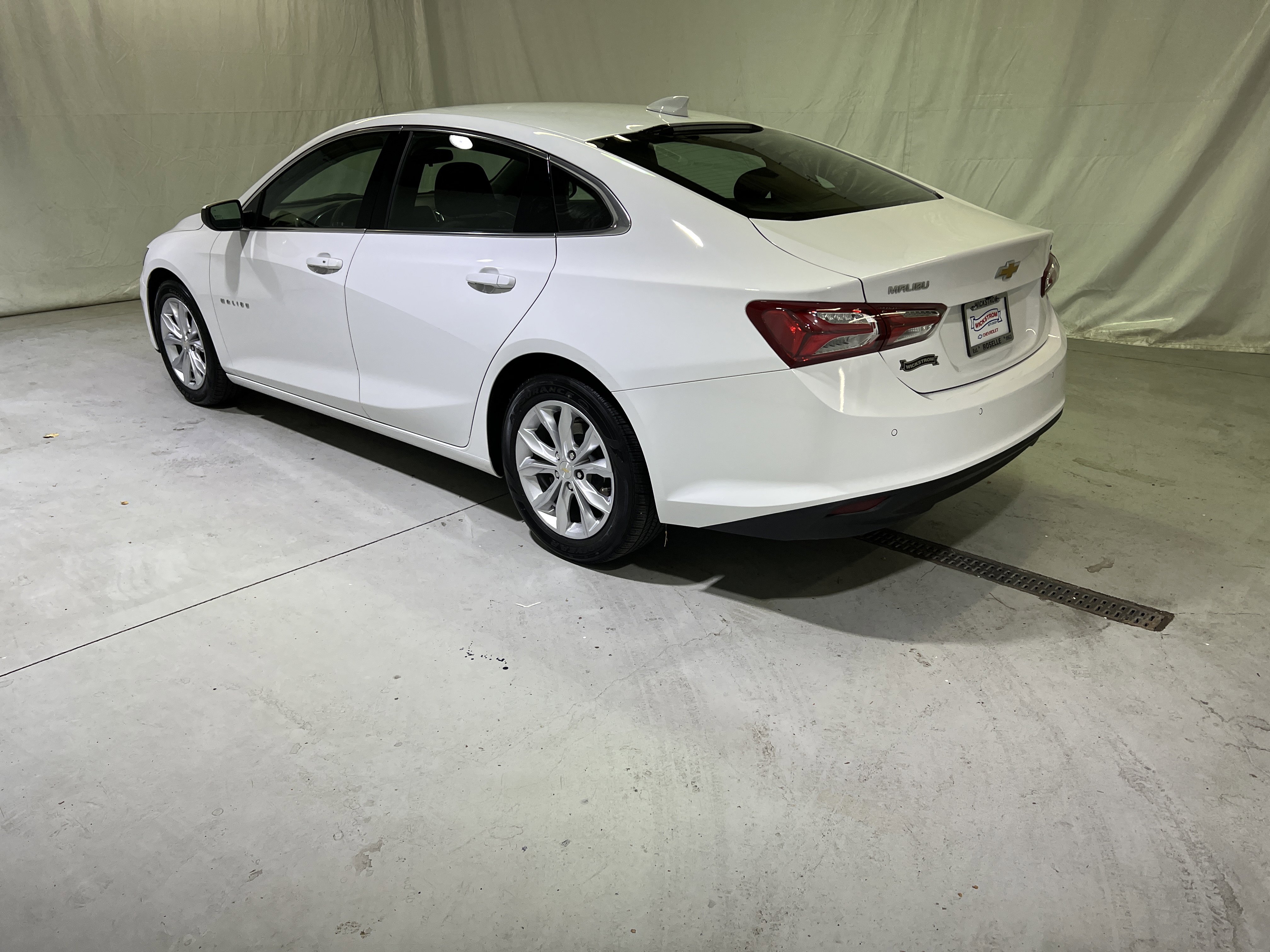 Used 2020 Chevrolet Malibu LT image 8