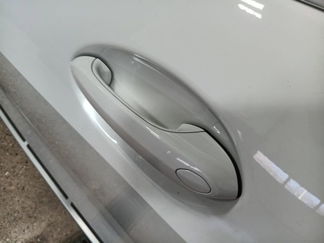 Used 2025 BMW X5 xDrive50e image 10