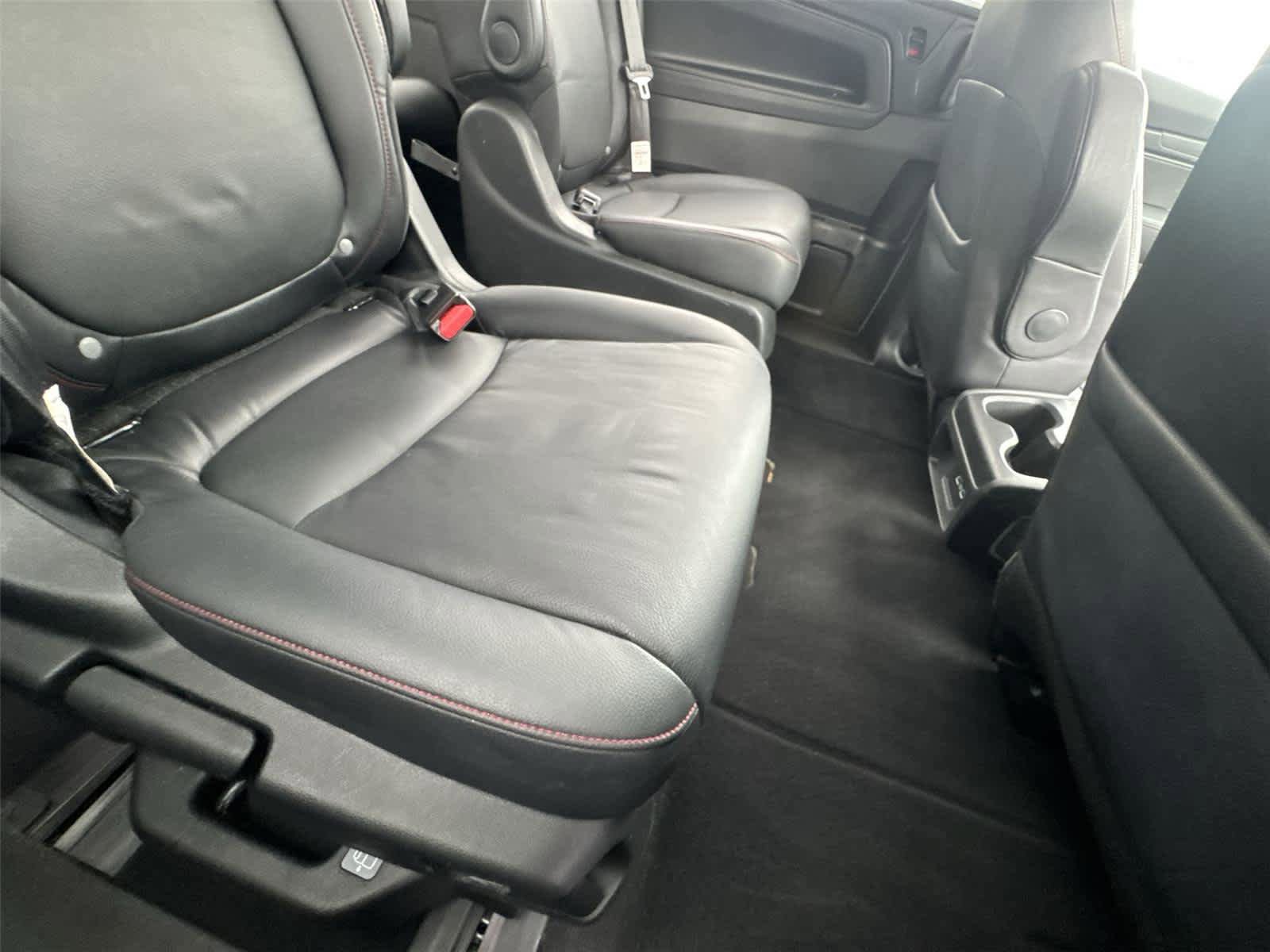Used 2024 Honda Odyssey Sport image 15