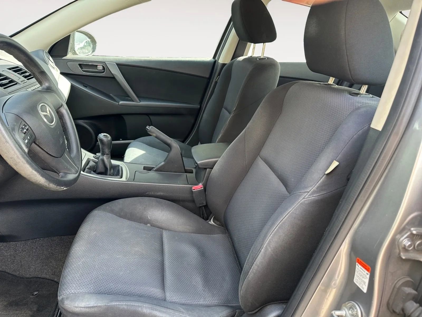 Used 2010 MAZDA MAZDA3 i Sport FWD image 10