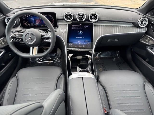 Used 2025 Mercedes-Benz C 300 4MATIC Sedan image 13