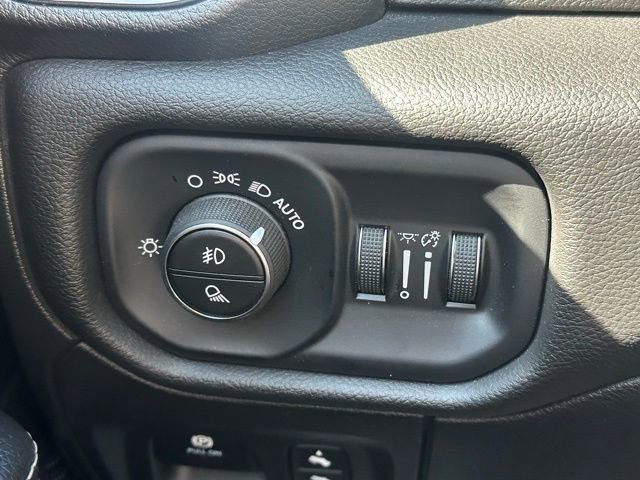 Used 2025 RAM 1500 Laramie w/ Sport Appearance Package image 22