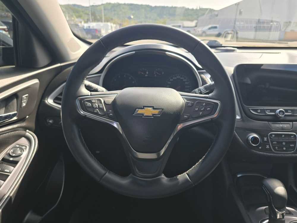 Used 2024 Chevrolet Malibu LT w/ Midnight Edition FWD image 11