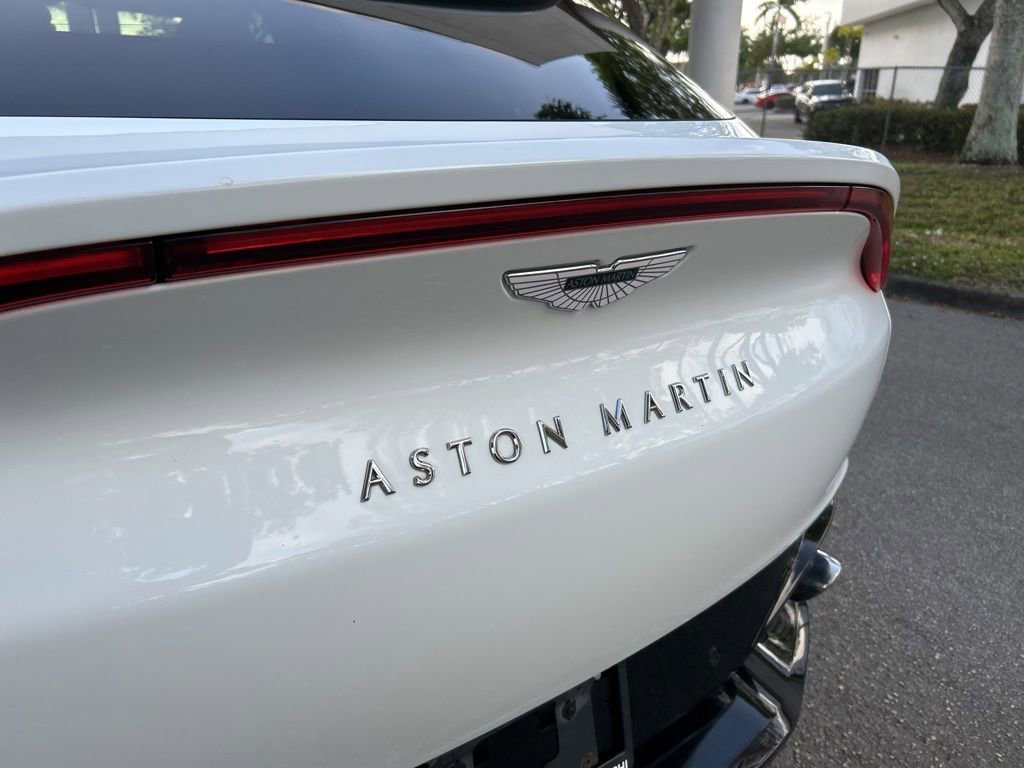 Used 2021 Aston Martin DBX image 22