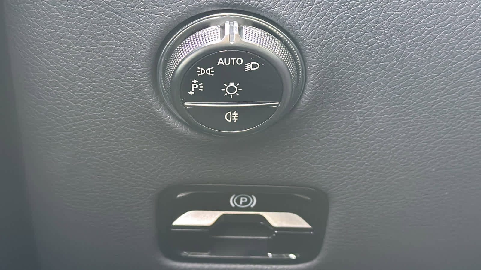 New 2026 Mercedes-Benz GLC 300 4MATIC image 18