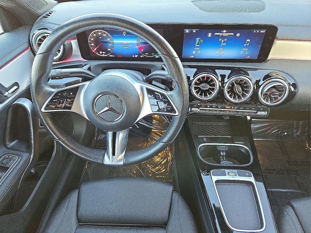 Used 2025 Mercedes-Benz CLA 250 image 18