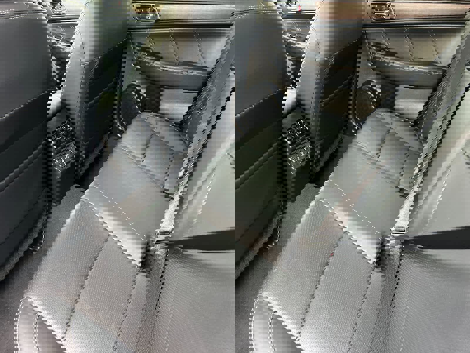 Used 2019 Subaru Outback 2.5i Limited w/ Popular Package #2 image 4