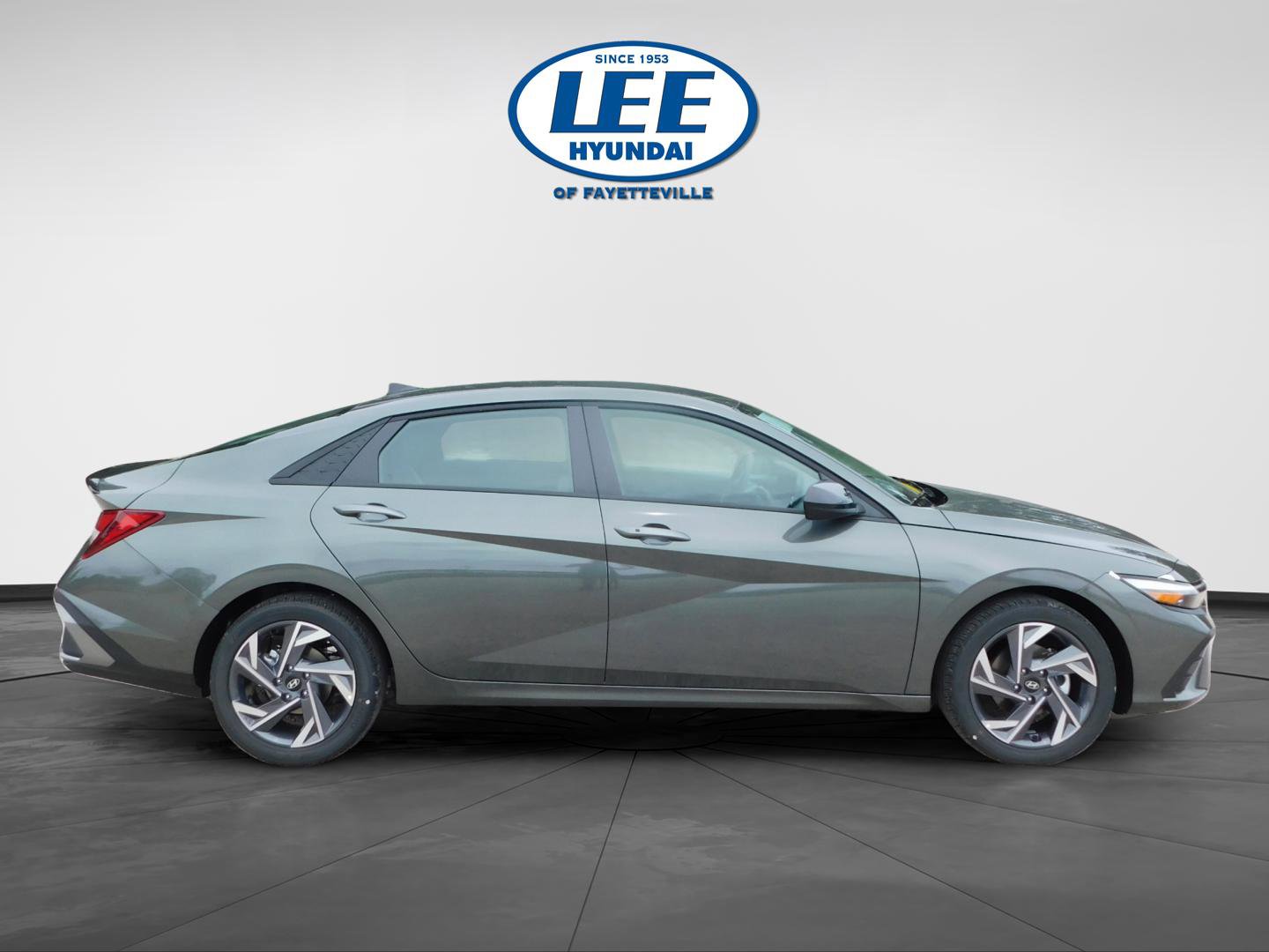 Certified 2025 Hyundai Elantra Sport image 2