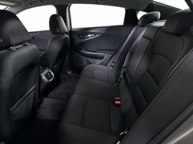 Used 2018 Chevrolet Malibu LT FWD image 26