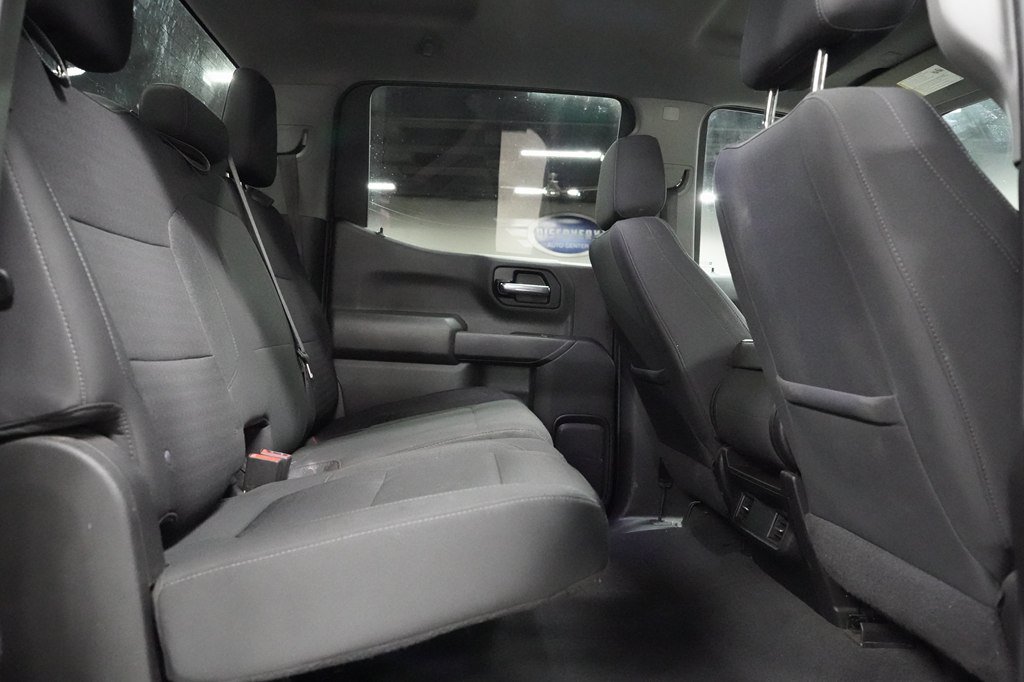 Used 2022 Chevrolet Silverado 1500 Custom w/ LPO, Blackout Package RWD image 17