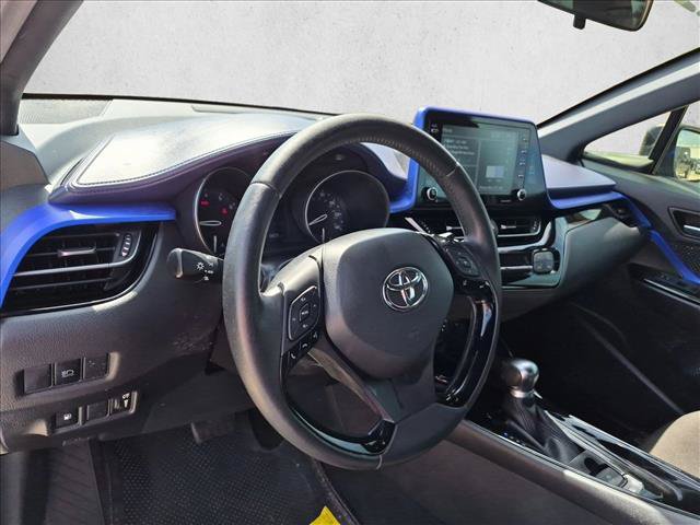Used 2020 Toyota C-HR XLE FWD image 10
