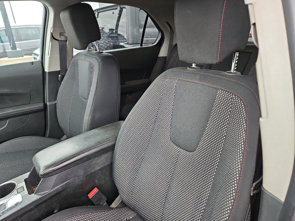 Used 2017 Chevrolet Equinox LT w/ Convenience Package image 8