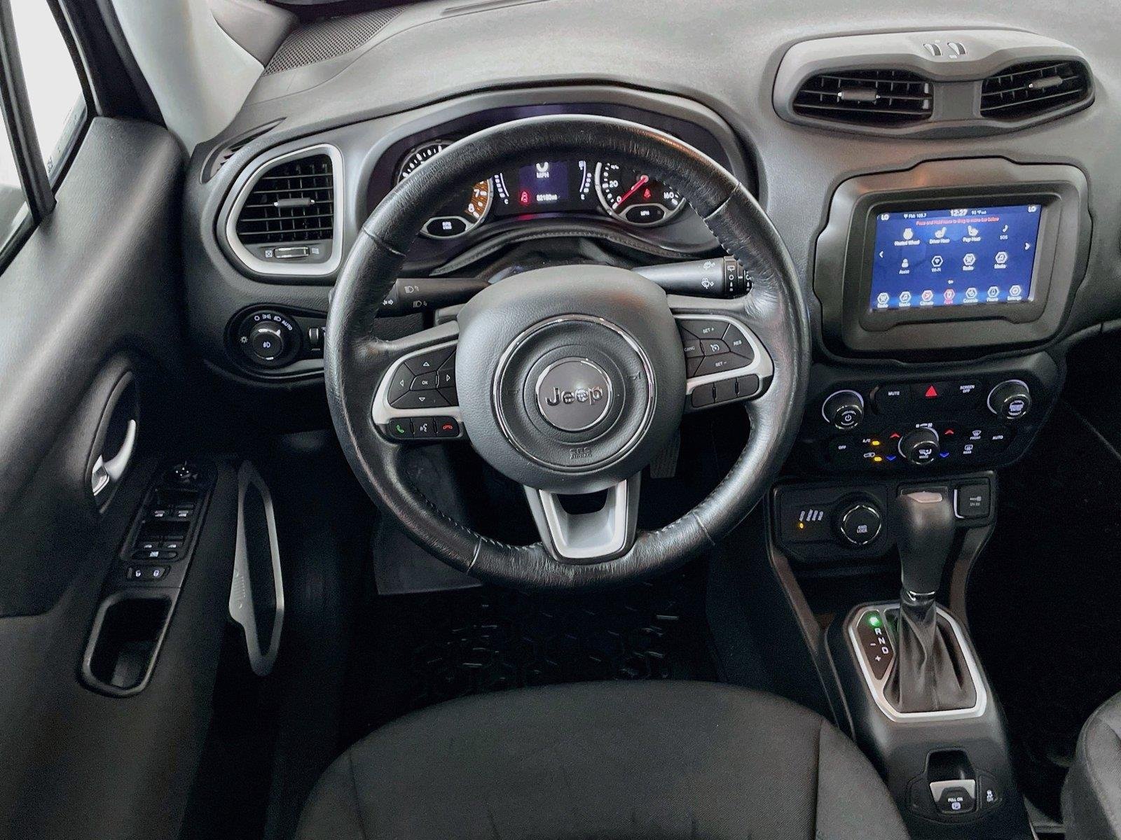 Used 2020 Jeep Renegade Latitude w/ Cold Weather Group AWD/4WD image 24