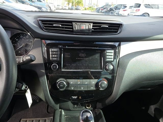 Used 2020 Nissan Rogue Sport S w/ Appearance Package image 17