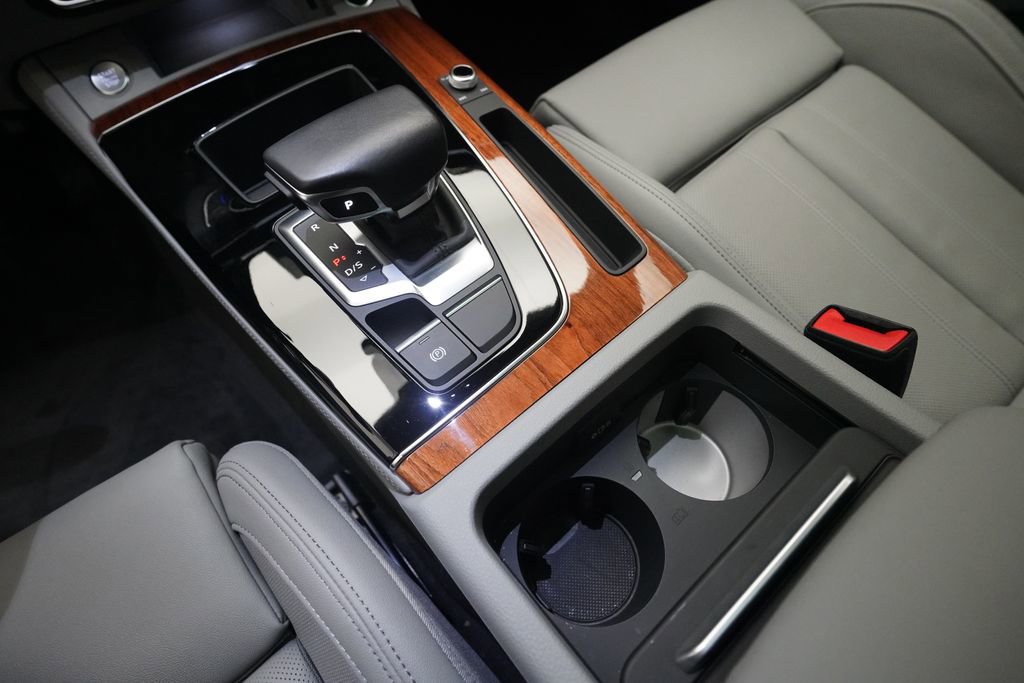 Used 2023 Audi Q5 2.0T Prestige w/ Prestige Package image 30