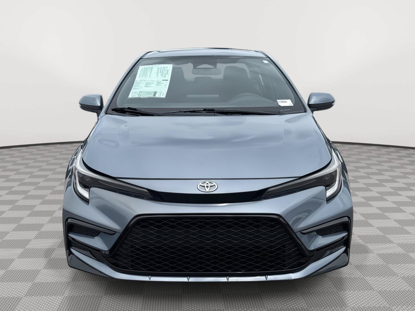 Used 2023 Toyota Corolla SE w/ SE Premium Package FWD image 2