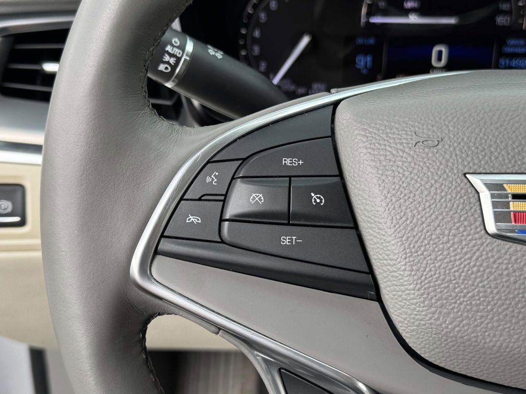 Used 2017 Cadillac XT5 Premium Luxury FWD image 23