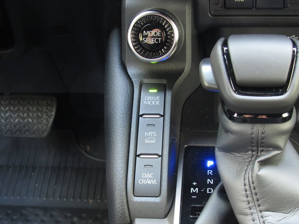 Used 2027 Toyota Land Cruiser w/ Premium Package AWD/4WD image 33