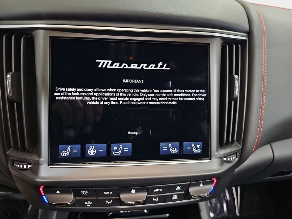 Used 2022 Maserati Levante Modena AWD/4WD image 23