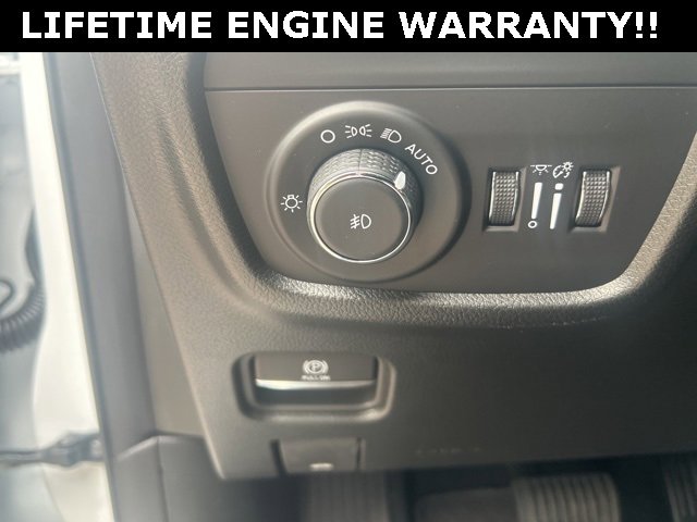 New 2025 Jeep Grand Cherokee L Overland w/ Luxury Tech Group IV image 13