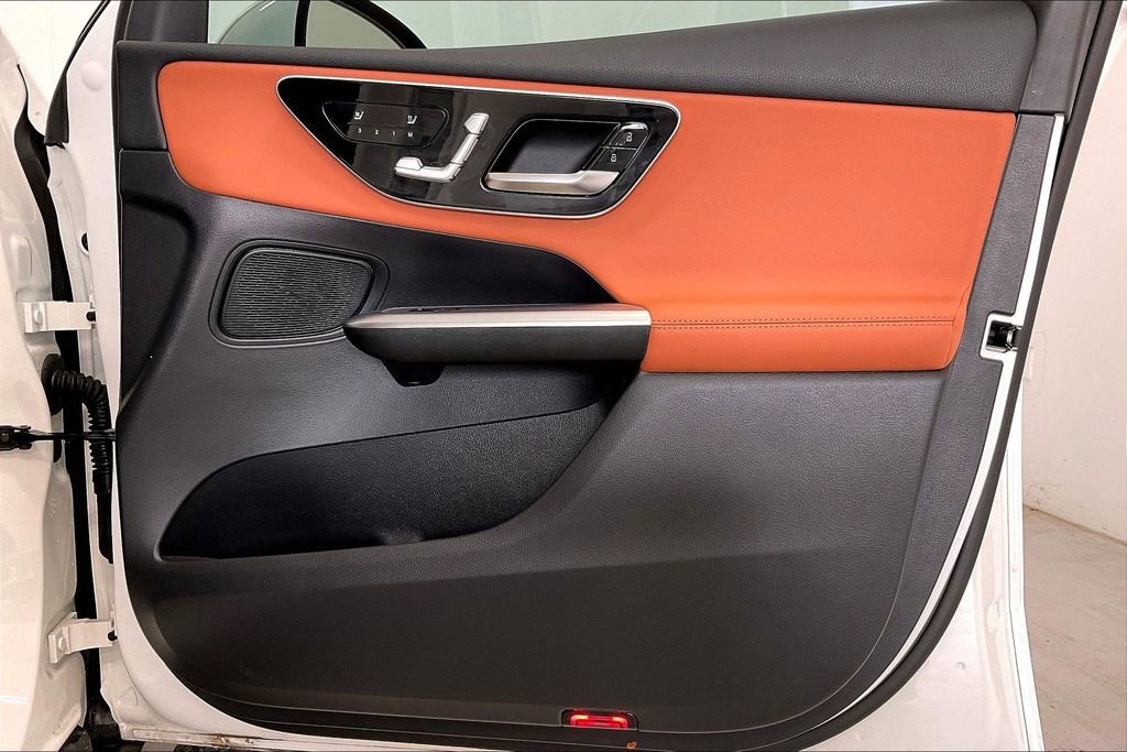 Used 2026 Mercedes-Benz GLC 300 image 22