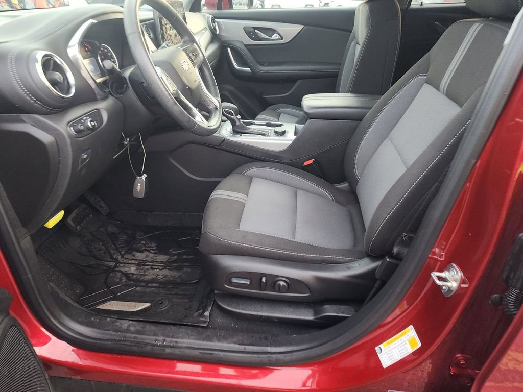 Used 2024 Chevrolet Blazer LT w/ Convenience Package image 3