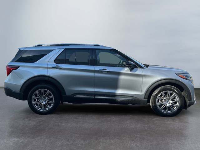 Used 2025 Ford Explorer Platinum AWD/4WD image 6