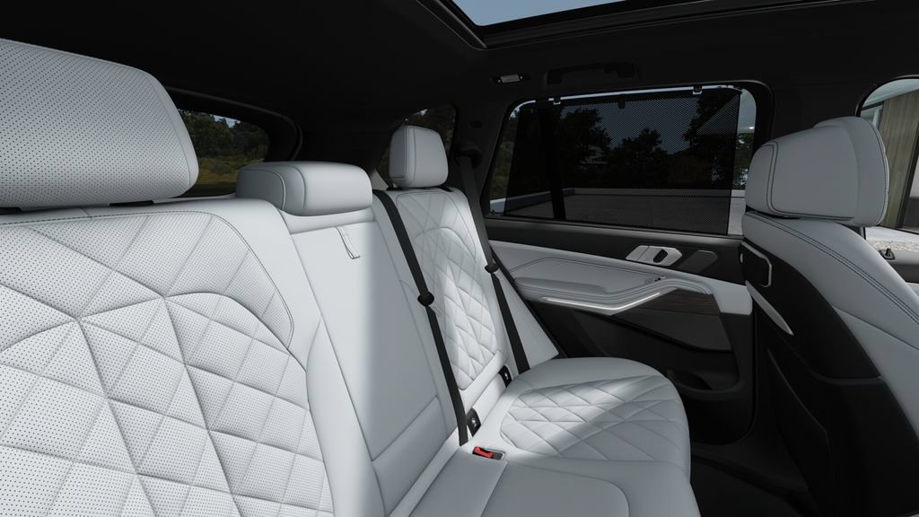 Used 2026 BMW X5 sDrive40i w/ M Sport Package RWD image 41