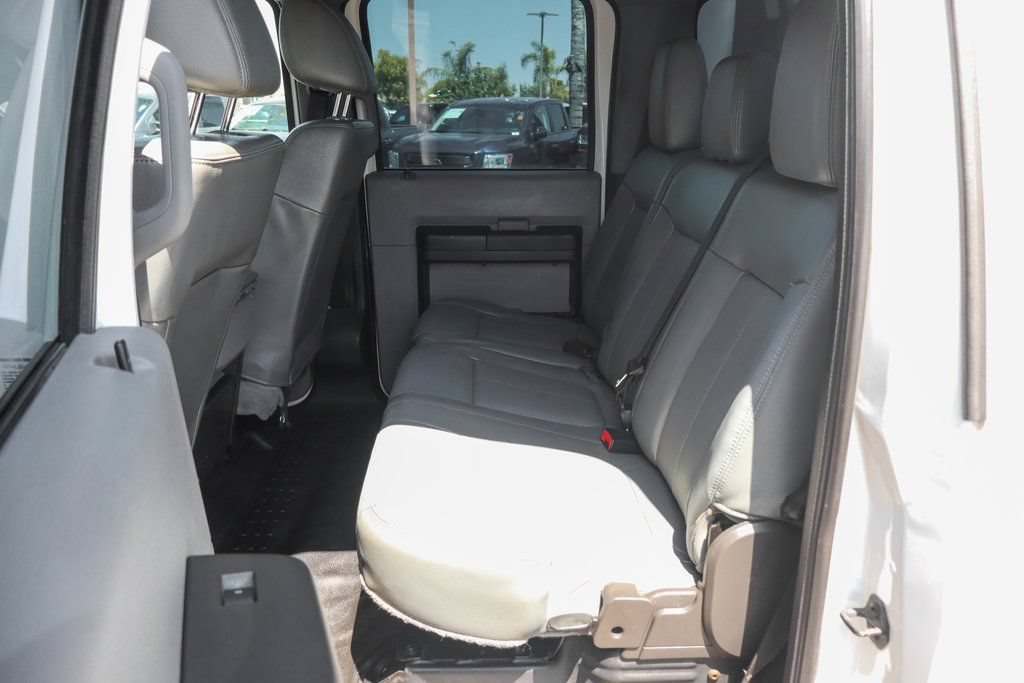 Used 2013 Ford F550 2WD Crew Cab Super Duty w/ Payload Upgrade Pkg image 29