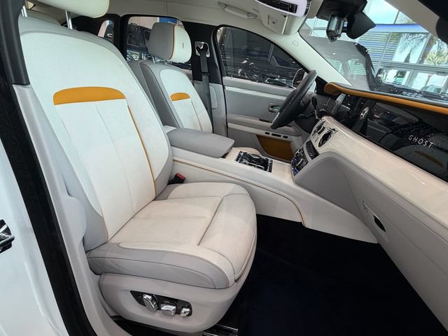 Used 2024 Rolls-Royce Ghost AWD/4WD image 19