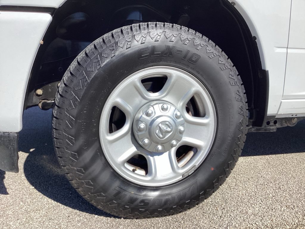 Used 2022 RAM 3500 Tradesman RWD image 17