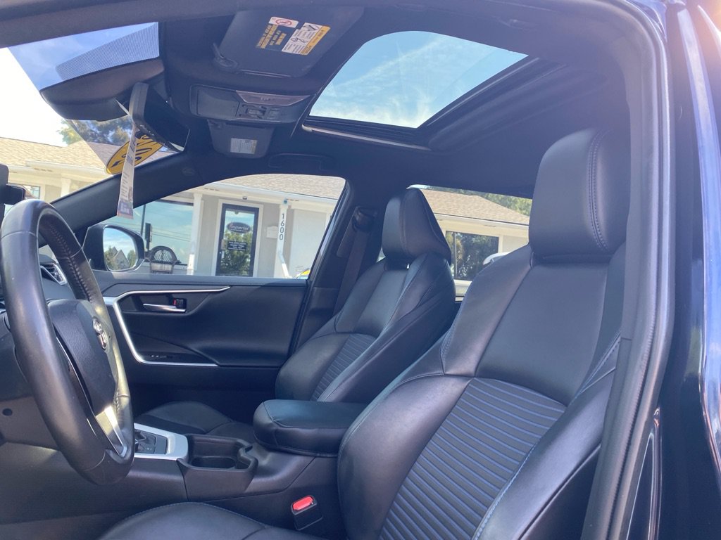 Used 2020 Toyota RAV4 XSE w/ XSE Grade Weather Package AWD/4WD image 36