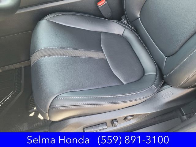 Used 2025 Honda Pilot Touring image 13