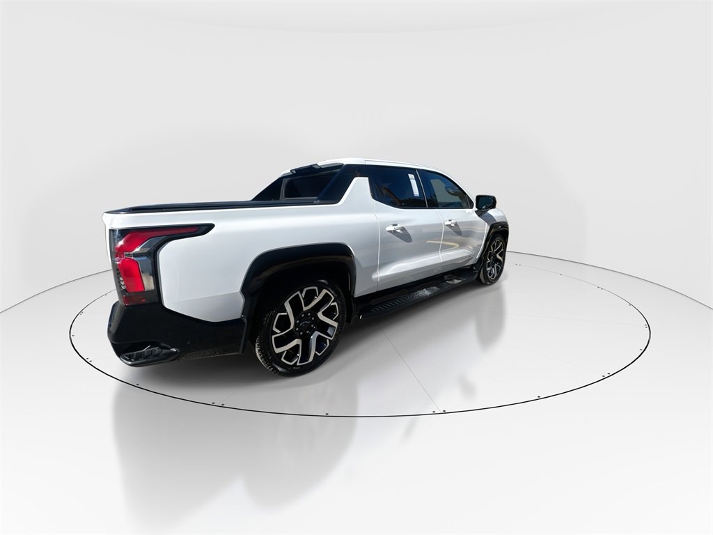 Used 2024 Chevrolet Silverado EV RST image 8