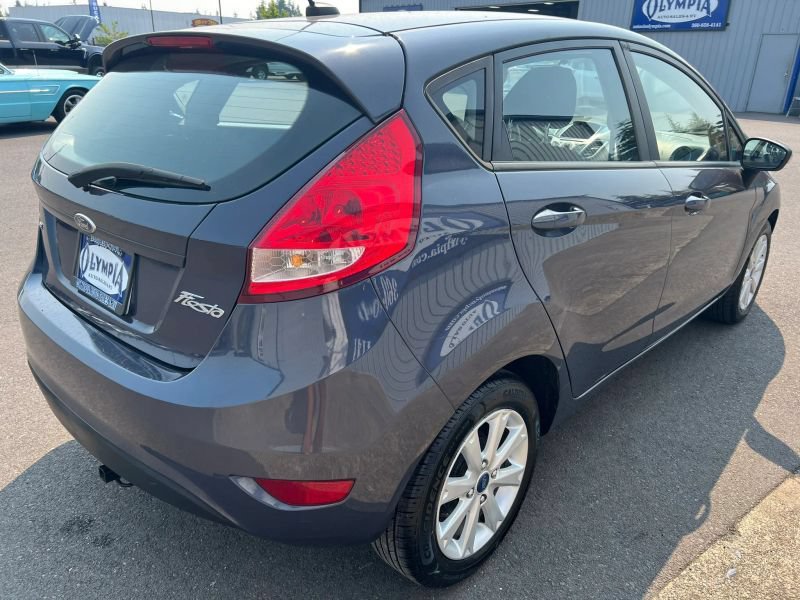 Used 2013 Ford Fiesta SE FWD image 12