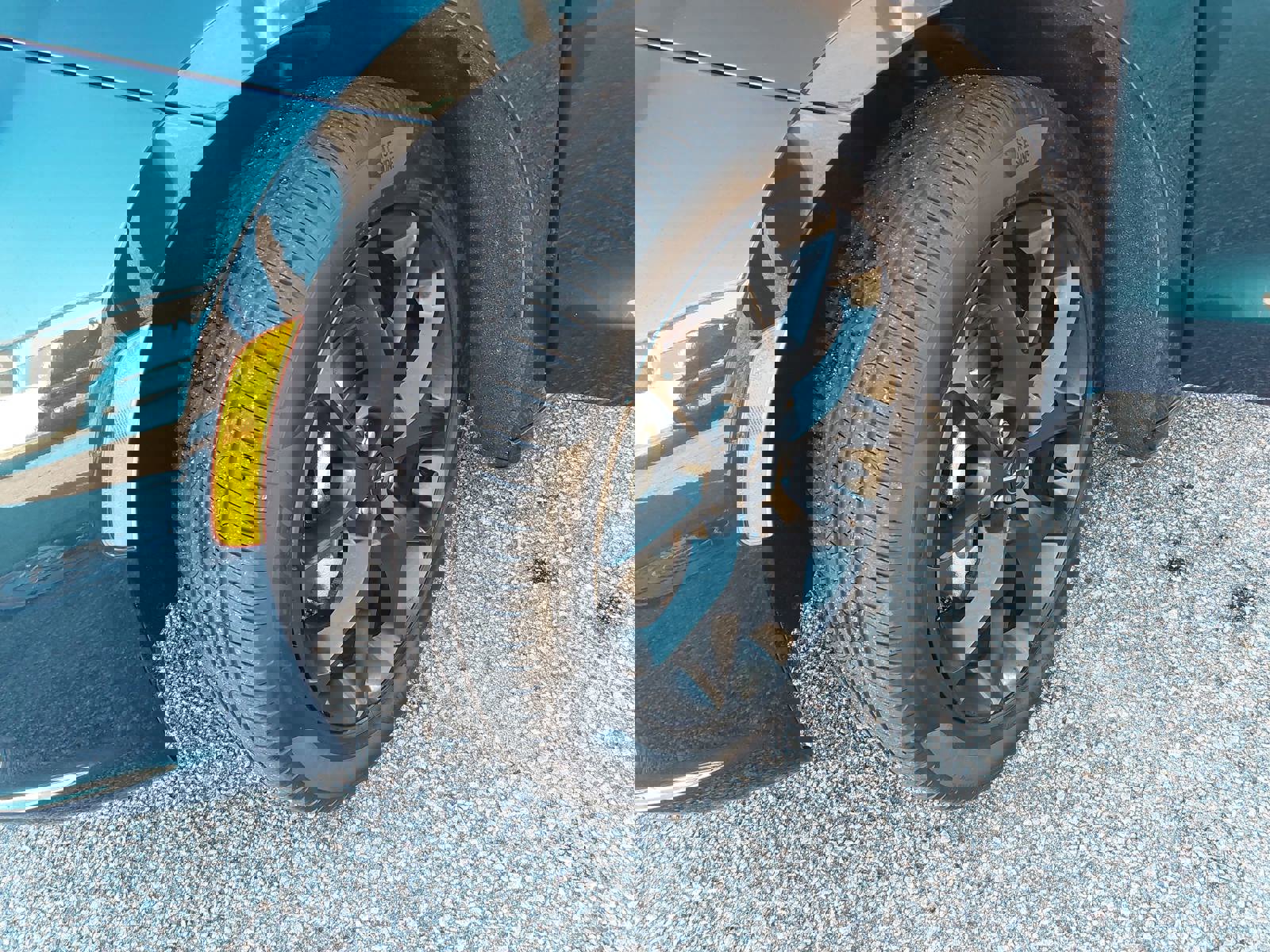 Used 2025 Chrysler Pacifica Limited image 30