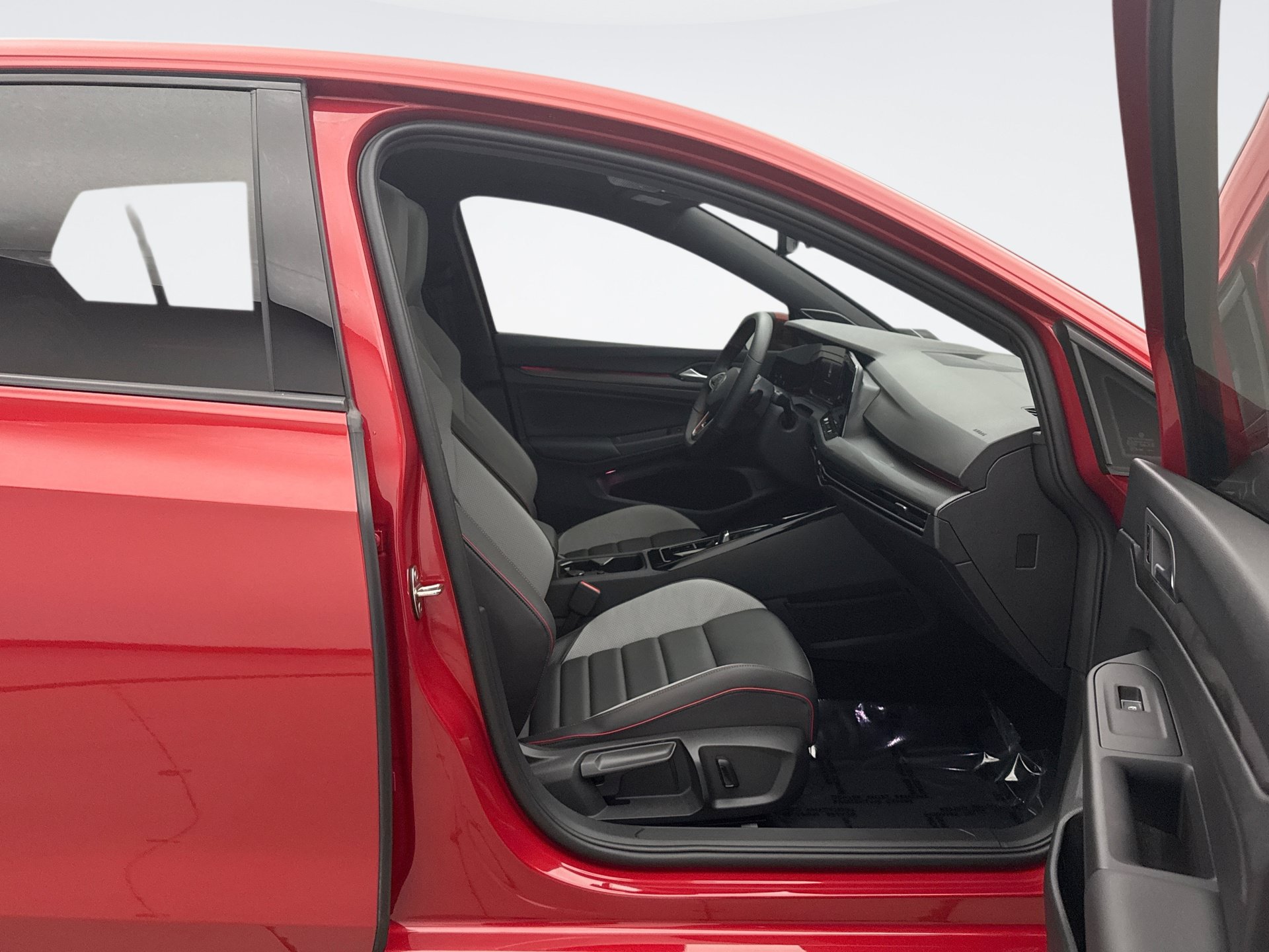 Used 2024 Volkswagen GTI SE FWD image 19